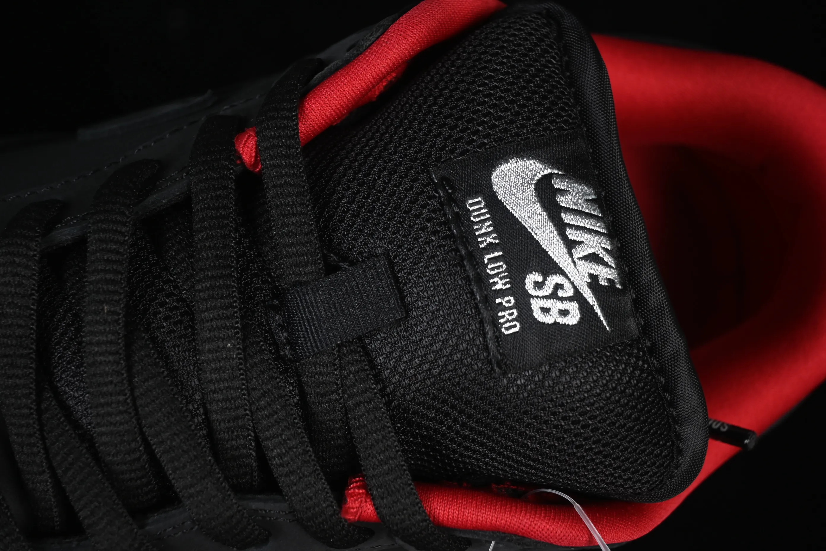 All Categories Nk SB Dunk Series Nk SB Dunk Low Low-top sneakers Supreme x Nike SB Dunk Low "Ocean Fog" Limited Edition Black Warrior Low-top casual sneakers HQ8487-001